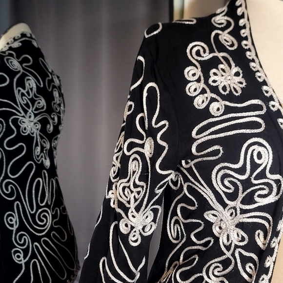 S Once Again White and black hand Cardigan - Picture 7 of 13